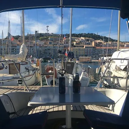 Hotel Nuitee A Bord De Danilou Un Voilier De 9.50M Sète Exterior foto